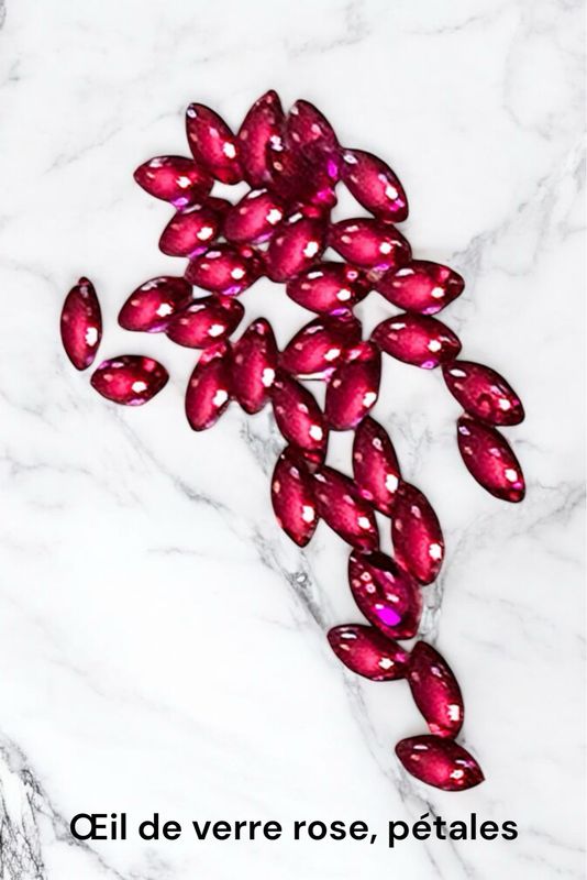 Œil de verre, rose, pétales