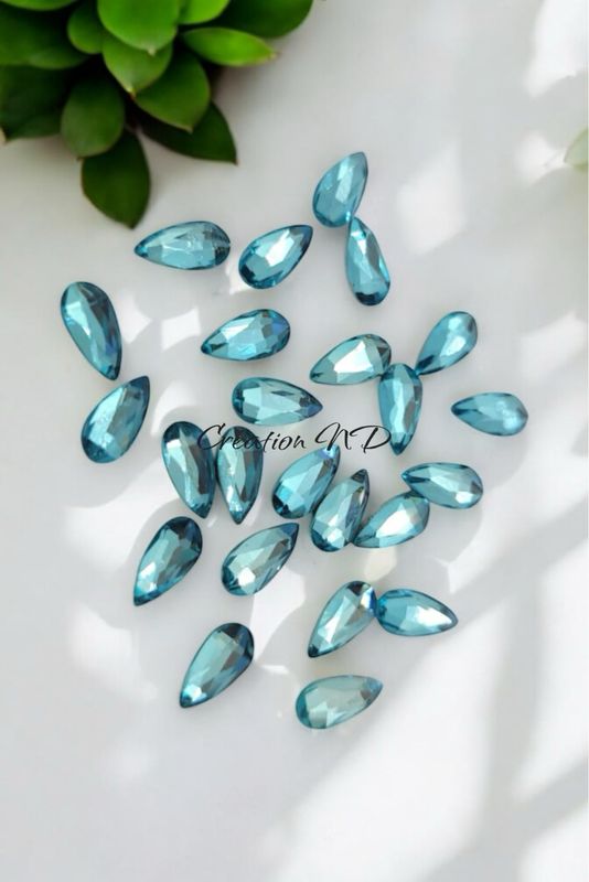 Collection turquesa gouttes 5x8 mm