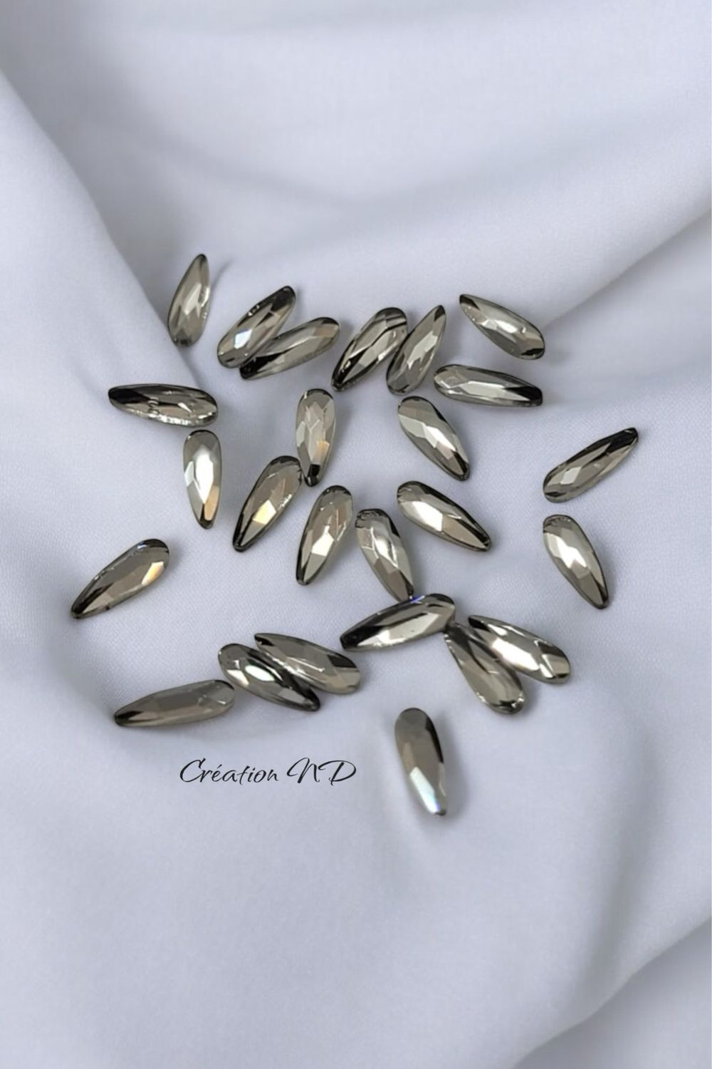 Collection Black Silver Dark Gouttes allongées 2x6 mm