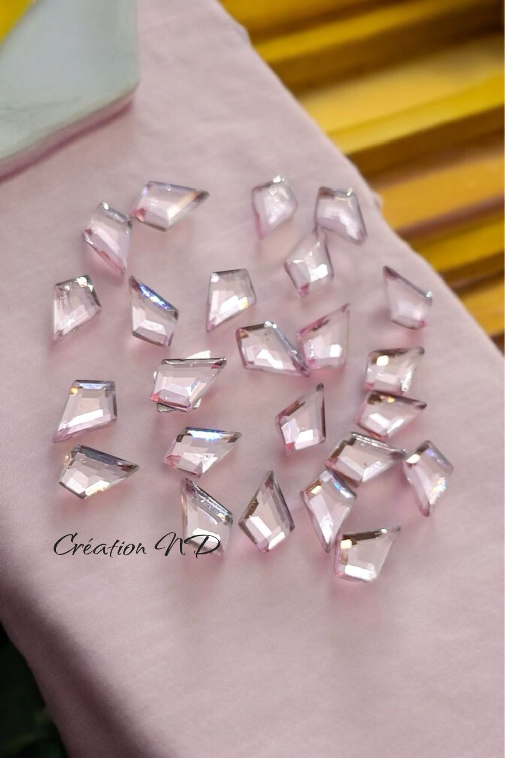 Collection Lepine, goutte, rose, arrondi 4x8 mm