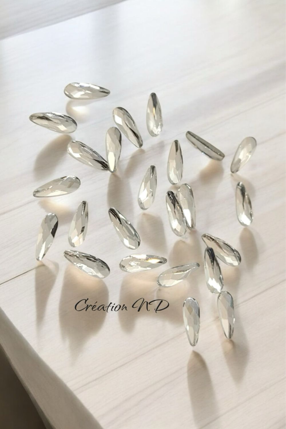 Collection Silver, Crystal, gouttes allongées 2x6 mm