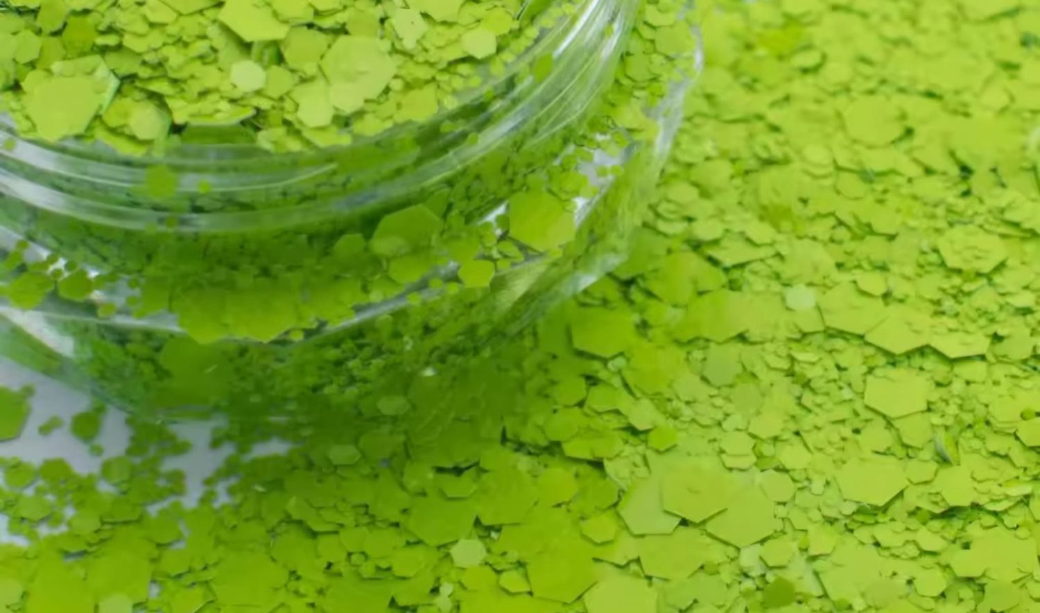 Paillettes MATTES Vert lime No 1
