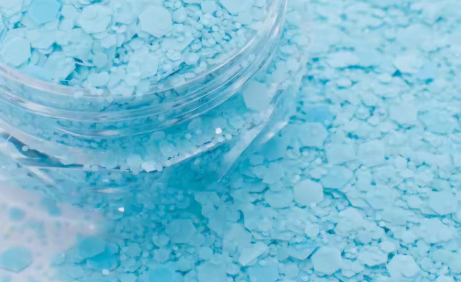 Paillettes MATTES Bleu Ciel No 4
