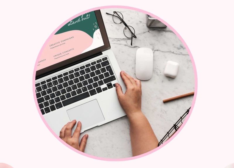 Démarrer votre entreprise avec une élégance digital ( en reliure)