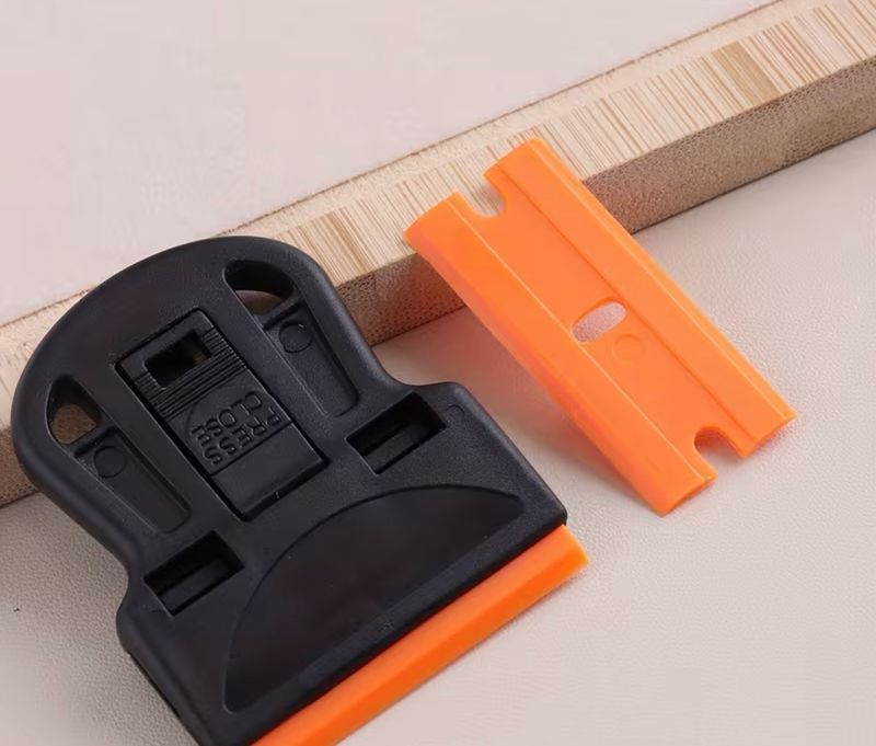 Grattoir à stamping ( Nail scraper )