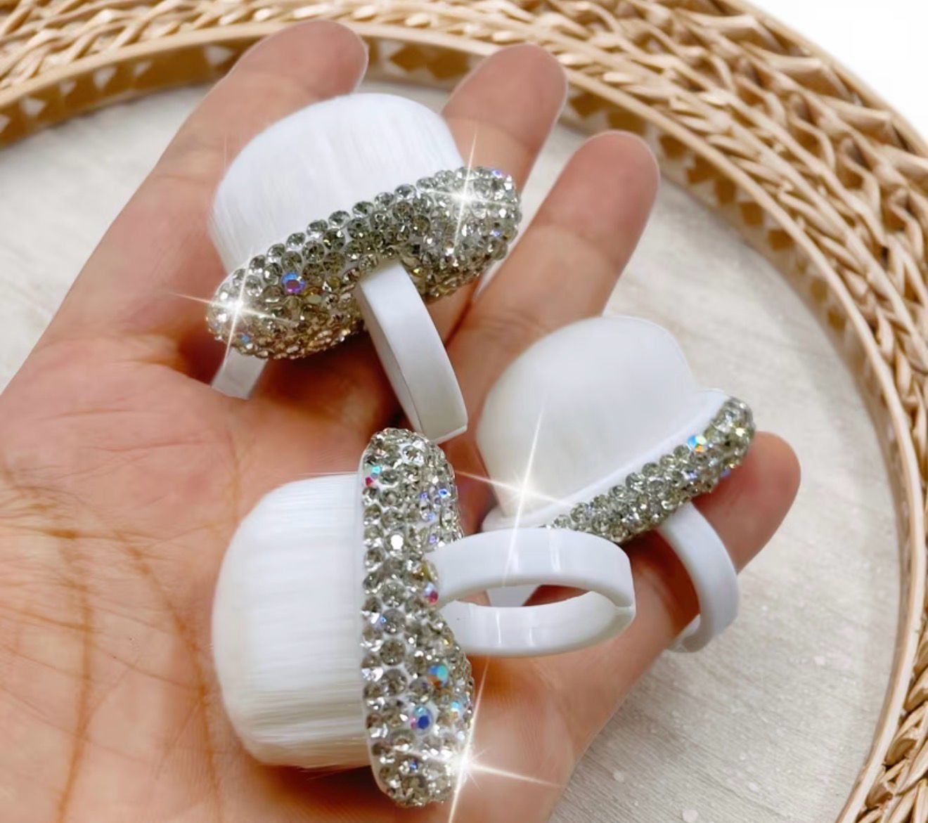 Brosse époussette strass