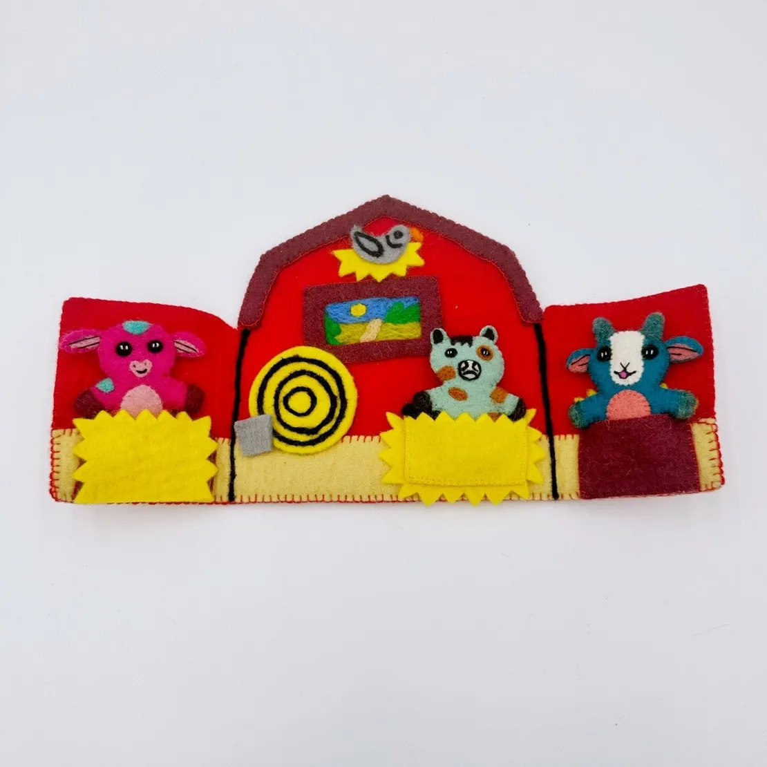 Farm Animals Finger Puppets + Barn