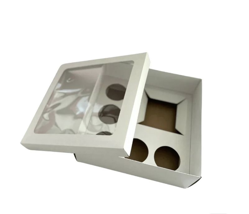 Bento box with 5 cupcakes holes (window)
