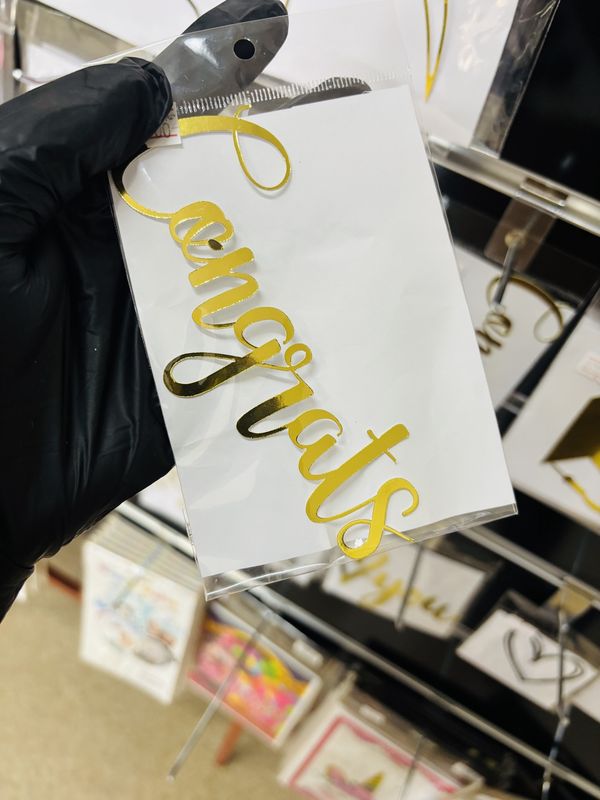 Cardstock charm: Congrats (gold)