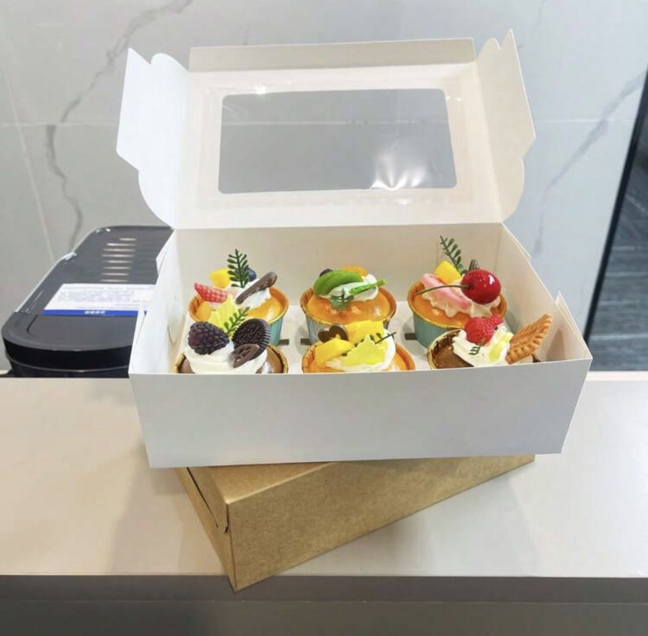 Cupcake box 6 Hole (white inner)