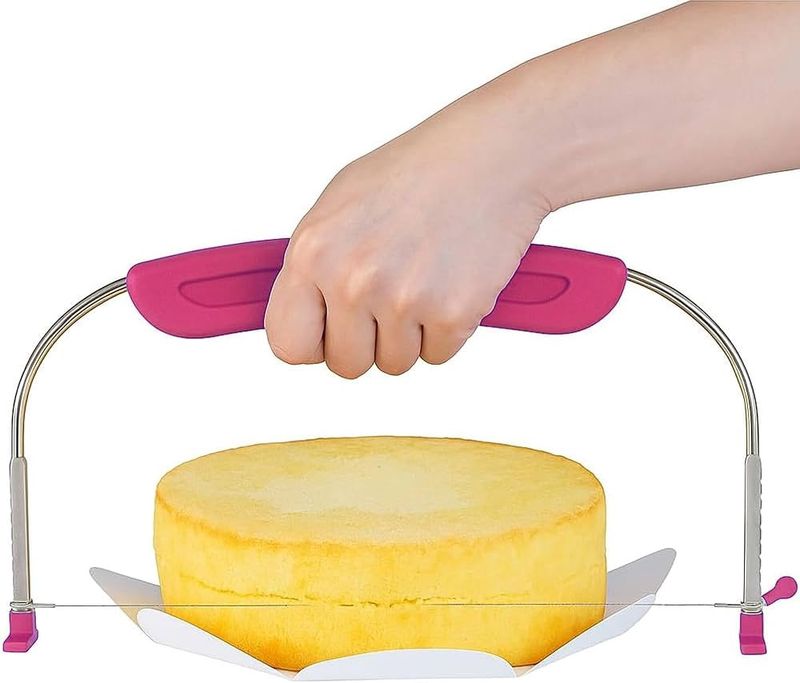 Cake leveler 32cm wide