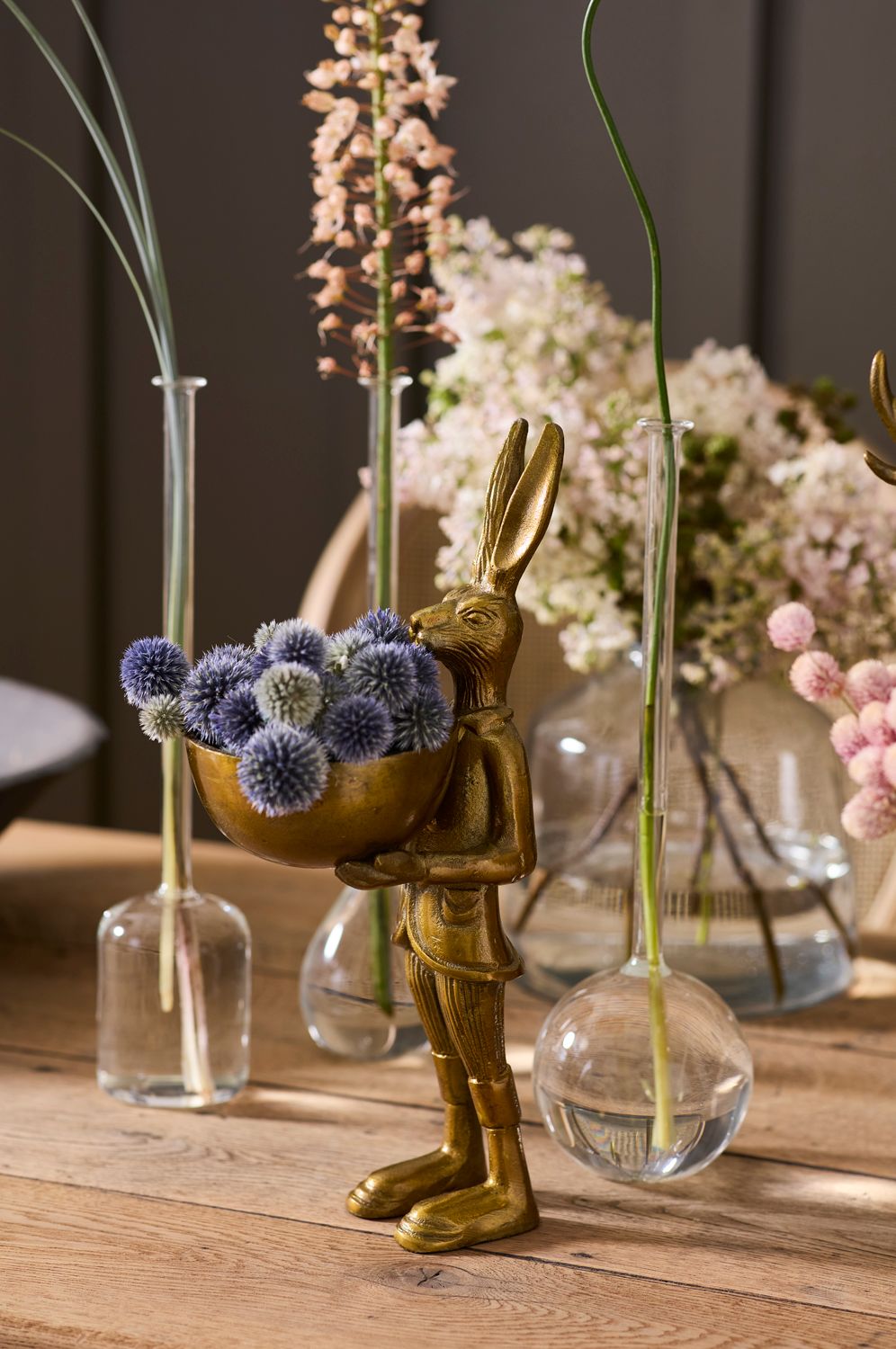 E+E Eric Rabbit Dish Stand