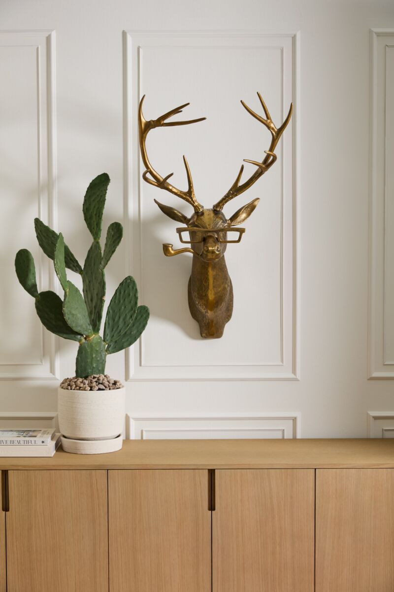 FRANKIE DEER Wall Mount 13"x 8"x 47"