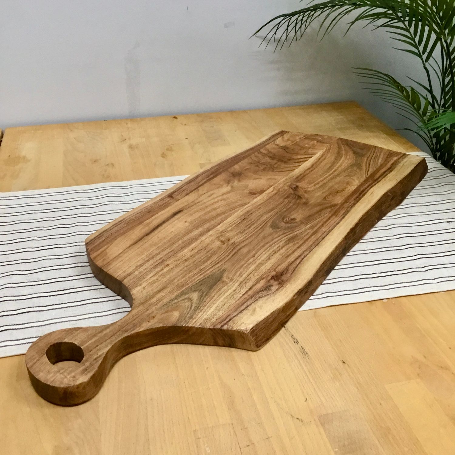 27" Live Edge Wood Cutting Board W/Handle