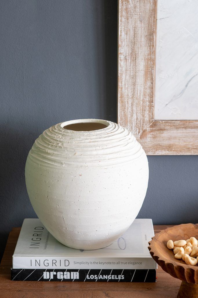 7.5x7" Hand-Pulled Vase