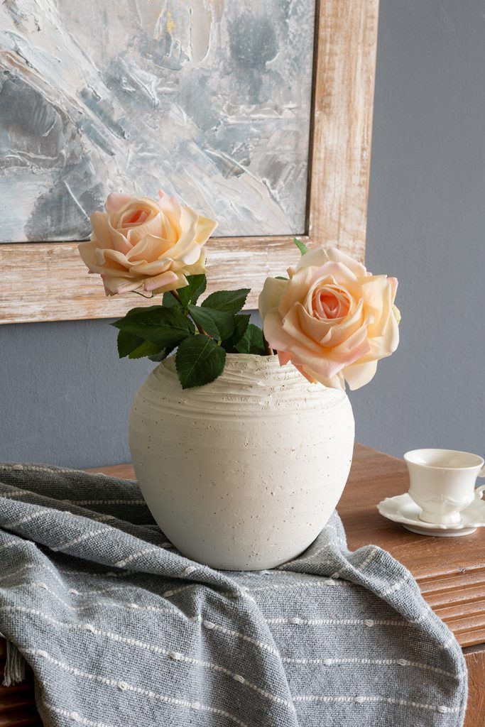 7.5x7" Hand-Pulled Vase