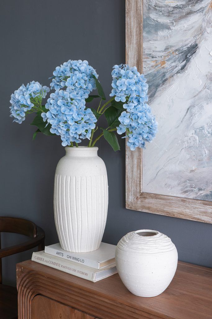 7.5x7" Hand-Pulled Vase