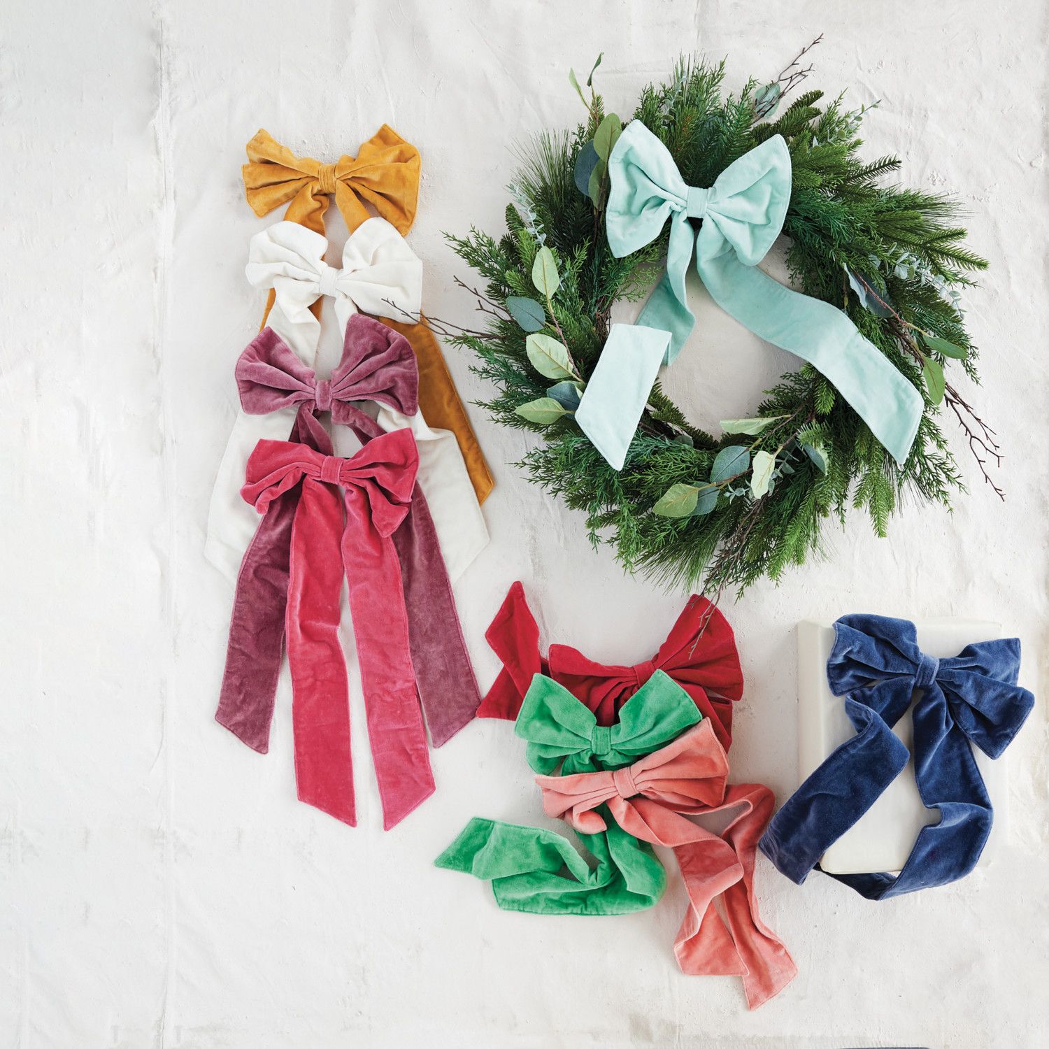 21" Navy  Velvet Clip-on Bow