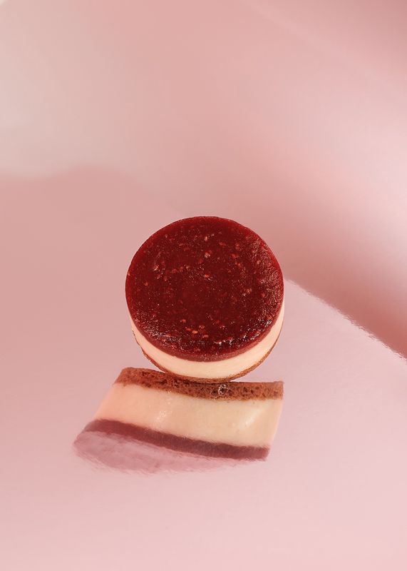 Cheesecake frambozen en aardbeien taart