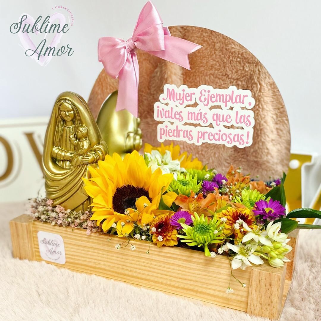 EXEMPLARY WOMAN BOX