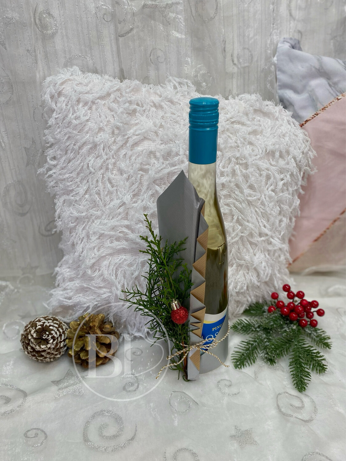 BOTELLA DE VINO DECORADA