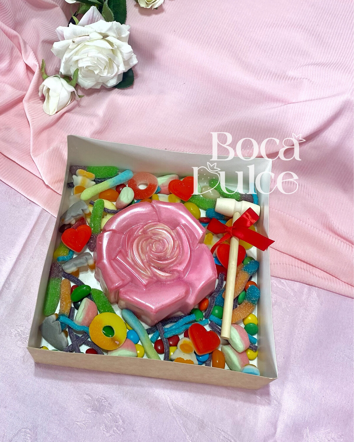 Rosa de Chocolate Rompible con Sorpresa de Dulces