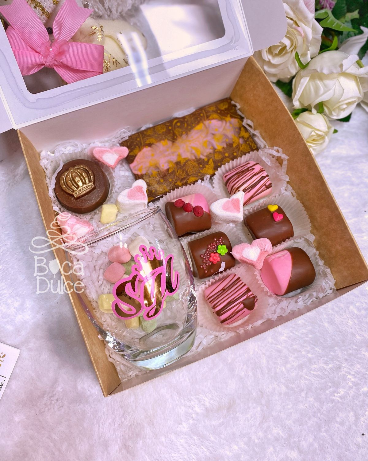 Caja Celebrity: Bombones, Oreo y Chocolate con Mensaje