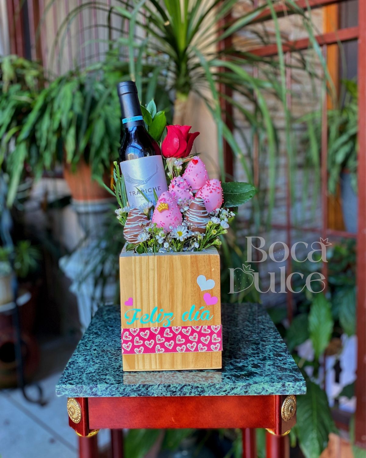 Cubo Soñadores: Fresas, vino y rosa