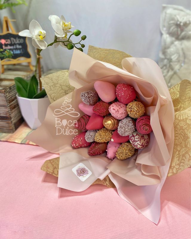 MARIA'S BOUQUET - Ramo de fresas
