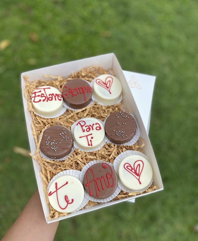 ALFAJORES PERSONALIZADOS BOX6