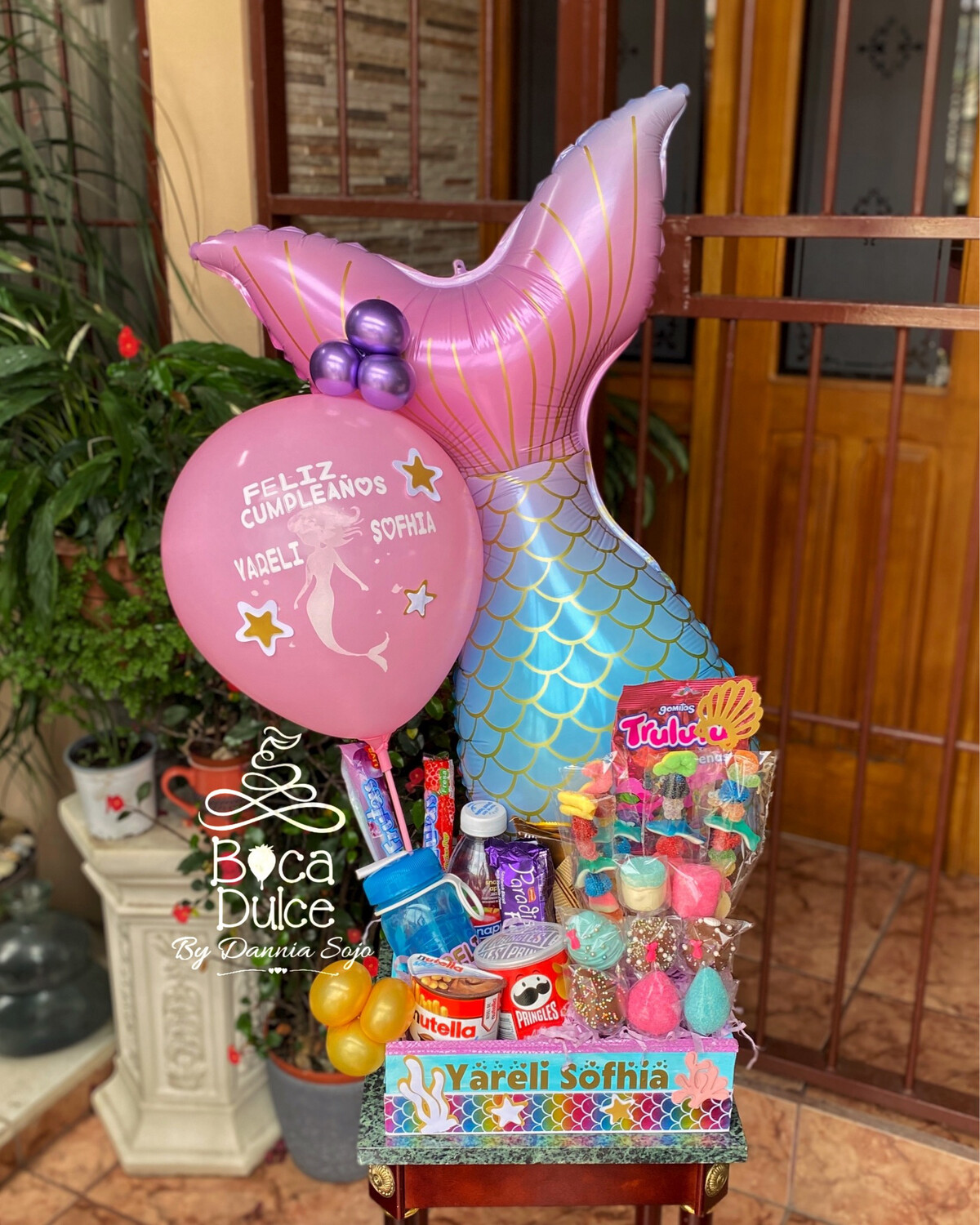 Caja Celebrate: Fresas, Bombones y Bebida