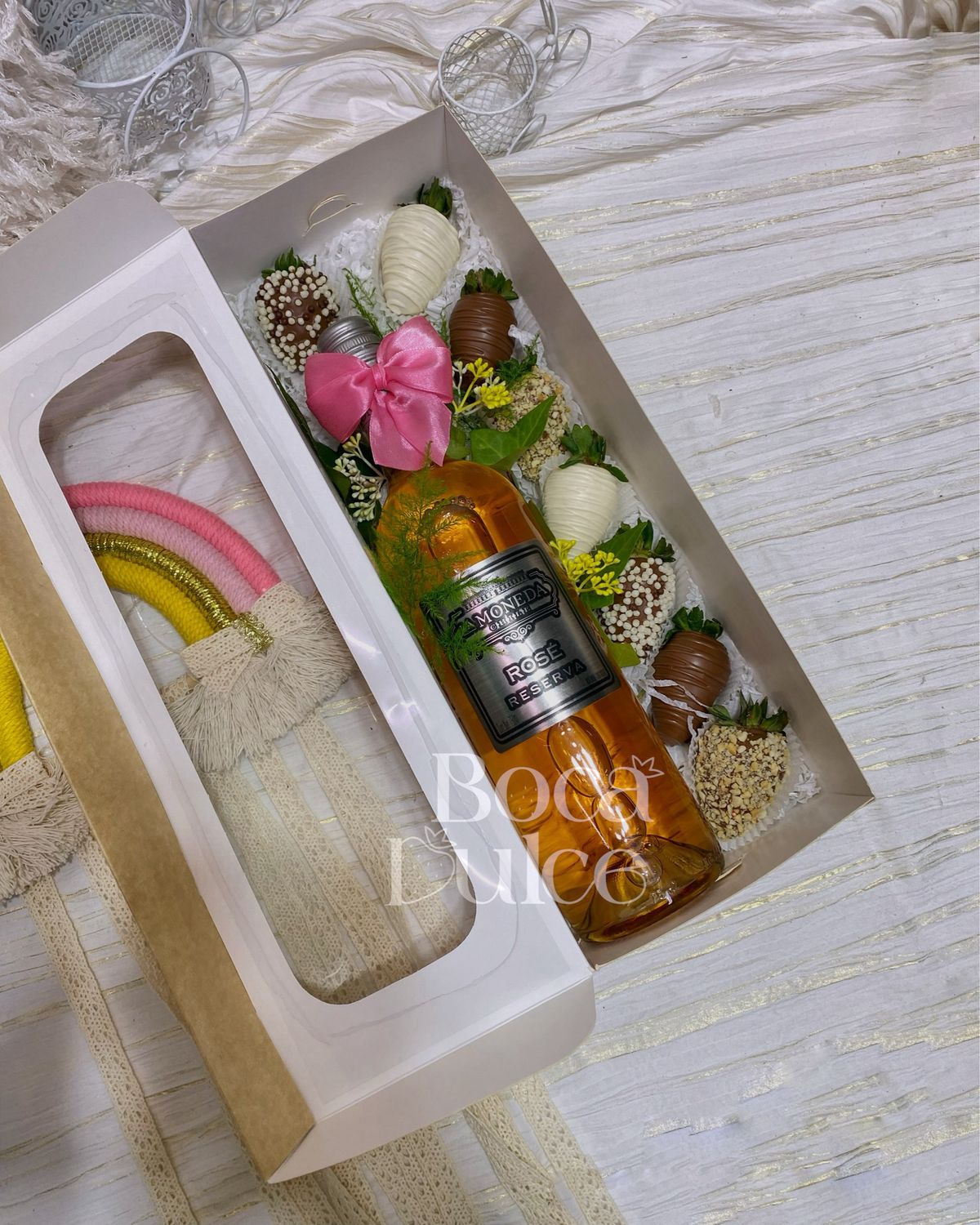 Caja París: Fresas y Botella a Elegir