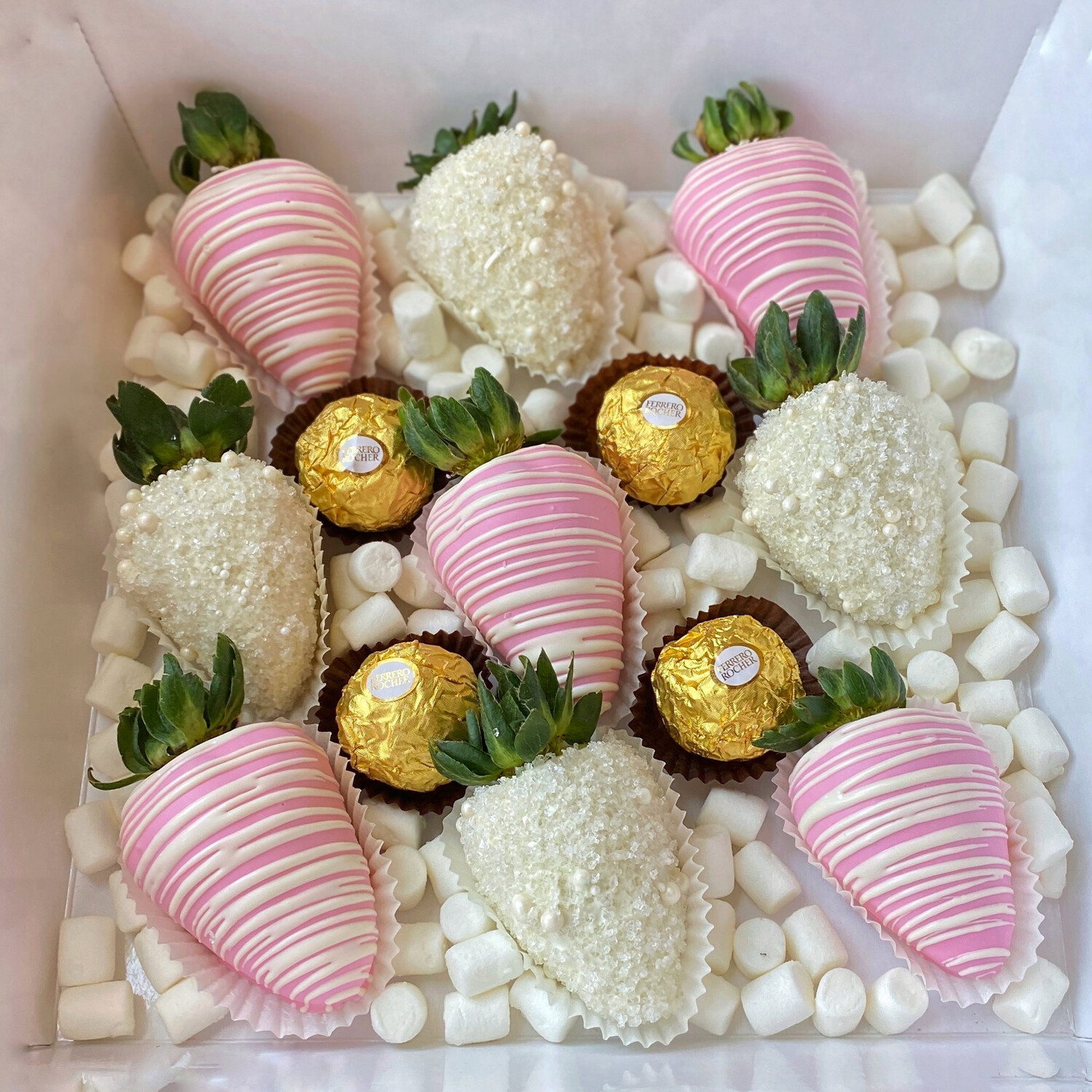 Caja Surprise: Fresas y Bombones Ferrero