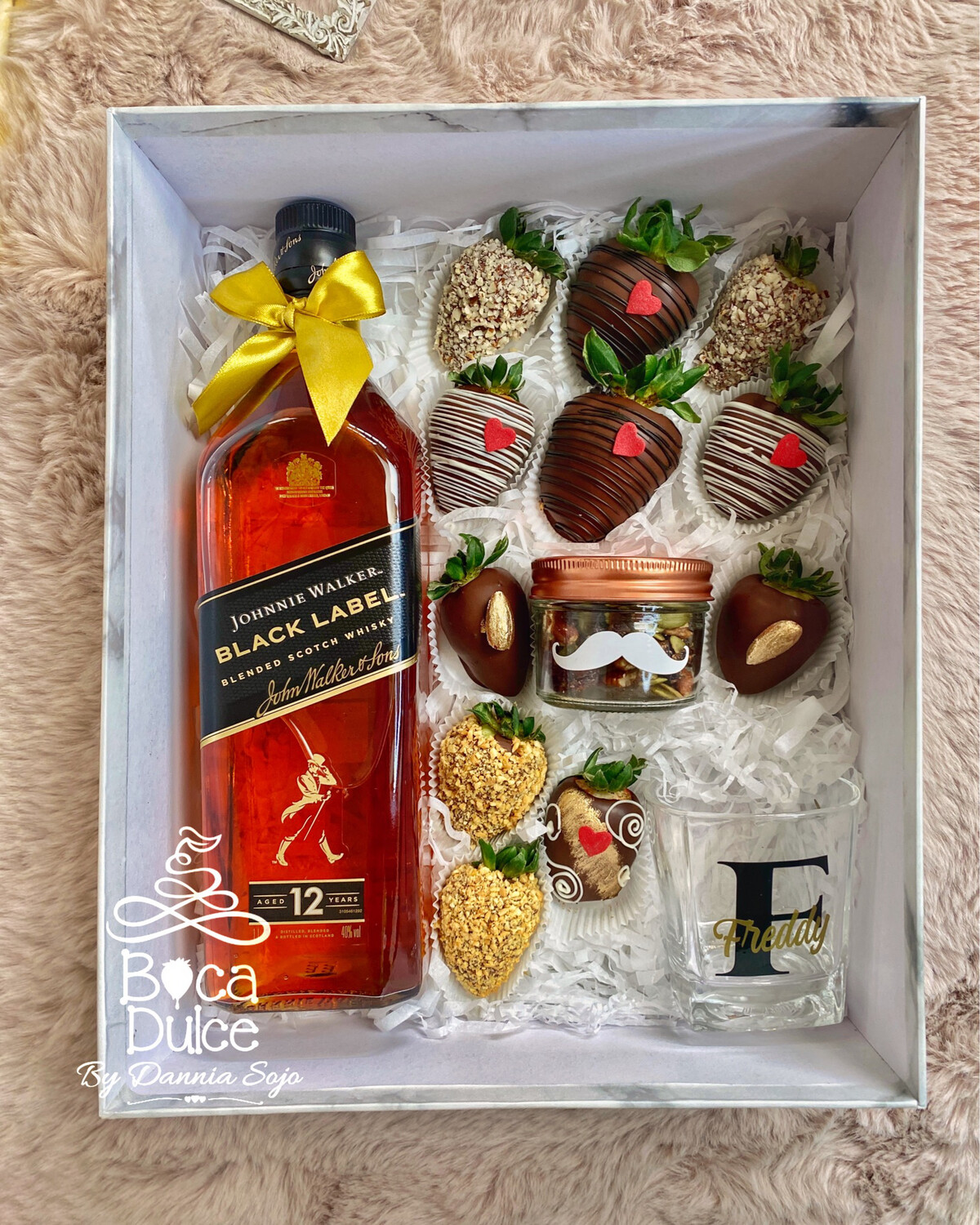 Caja WKL: Whisky Premium y Fresas o Semillas