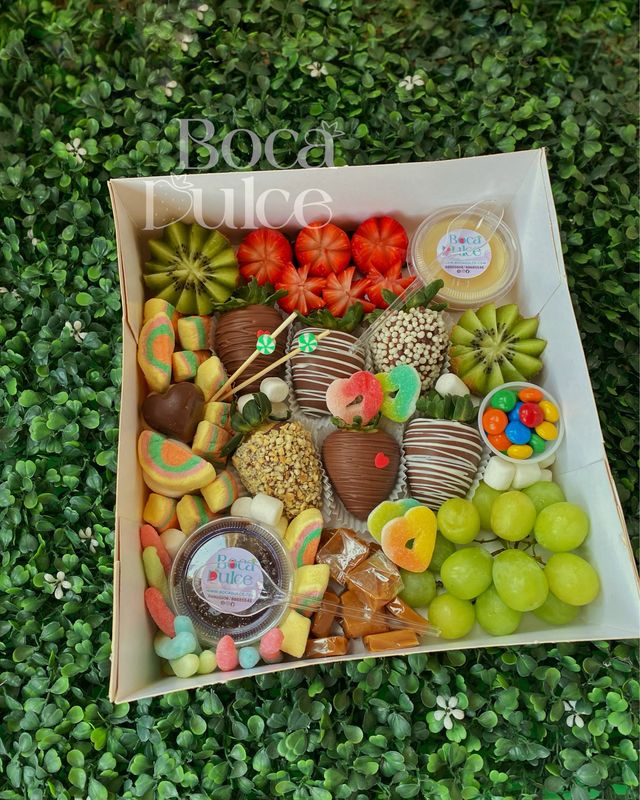 "Caja Ánimo y Cariño — Fresas con Chocolate y Toppings Gourmet