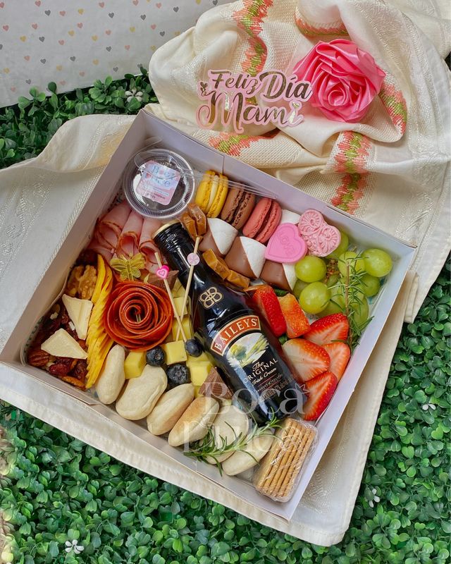Caja Fusion Morpho – Charcuteria, Postre y Baileys