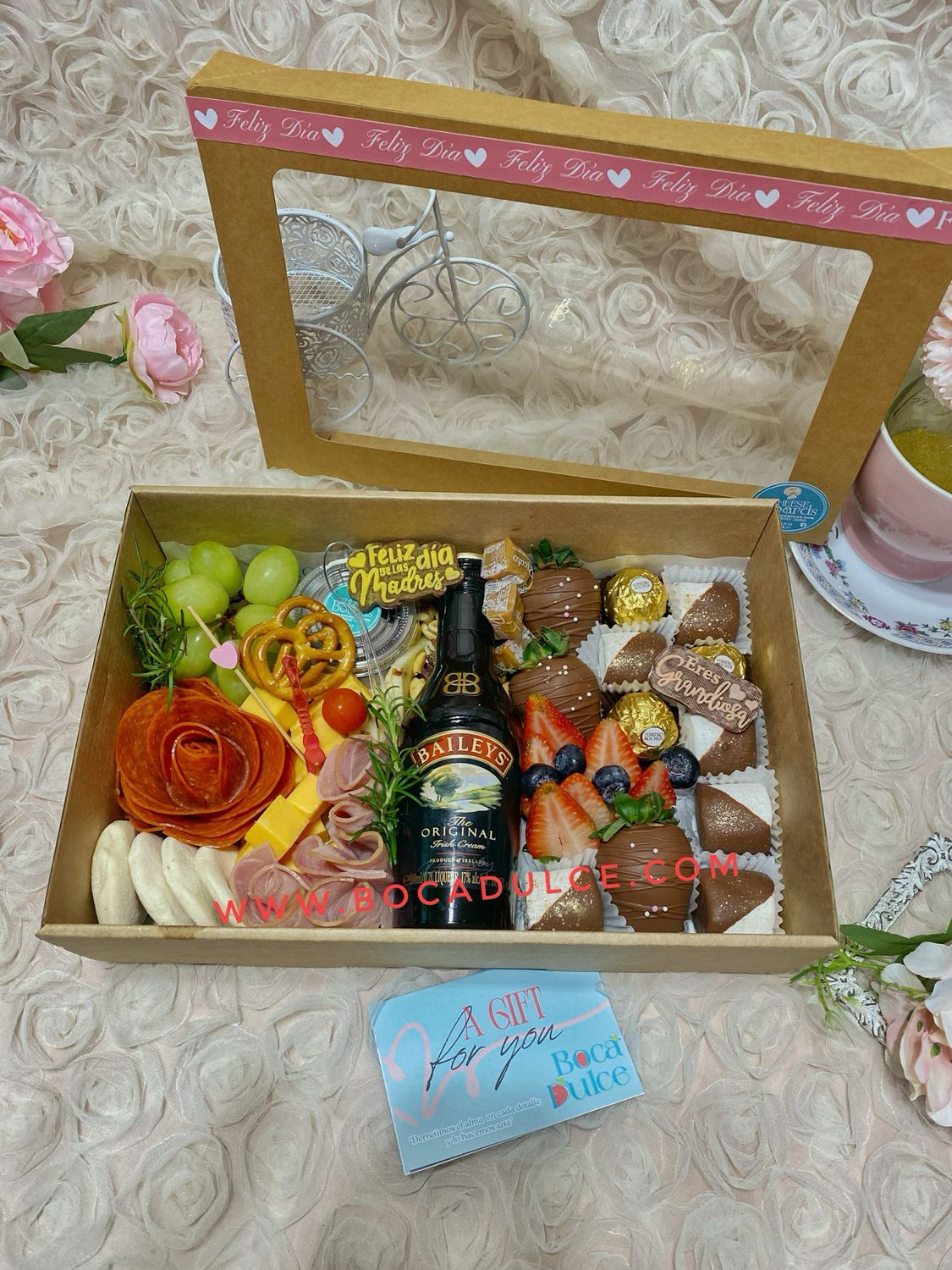 Caja Fusión Morpho: Charcutería, Postre y Baileys