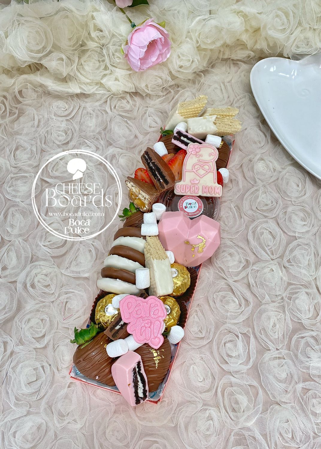 Caja Taylor: Fresas, Bombones y Macarons