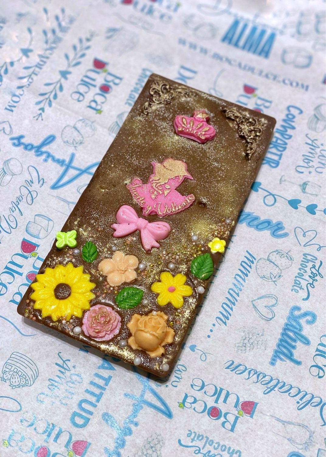 CHOCO MENSAJE EN TABLETA