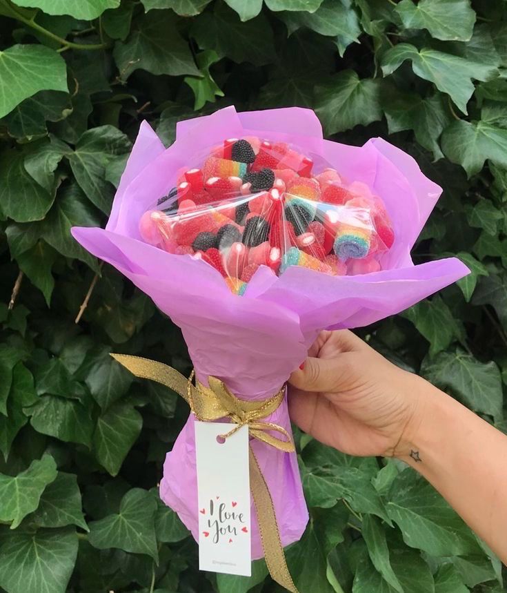RAMO DE GOMITAS MULTICOLOR PEQUEÑO - DULCE Y ÁCIDO