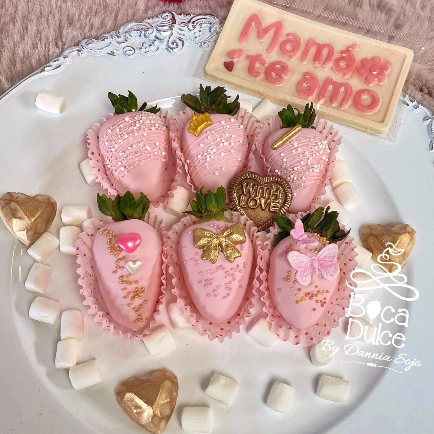 Caja de Fresas con Tableta de Chocolate Personalizada