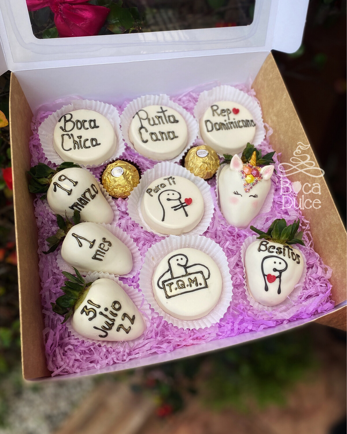 Caja San José: Alfajores, Fresas y Ferrero