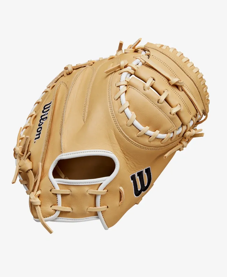 Wilson 2024-2025 A1000® CM33 33” Baseball Catcher’s Mitt