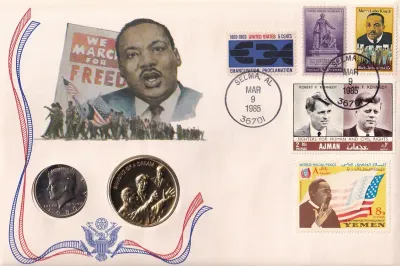 USA 1985 FDC - The Legacy Of JF Kennedy, Sharing A Dream Medal & 1980 Coin In Stamp Cover. USA 1985 FDC - The Legacy Of JF Kennedy, Sharing A Dream Medal & 1980 Coin In Stamp Cover.