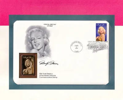 USA FDC 1995 Marilyn Monroe Legends of Hollywood 32¢ FDC 22K Gold Stamp Replica. USA FDC 1995 Marilyn Monroe Legends of Hollywood 32¢ FDC 22K Gold Stamp Replica.