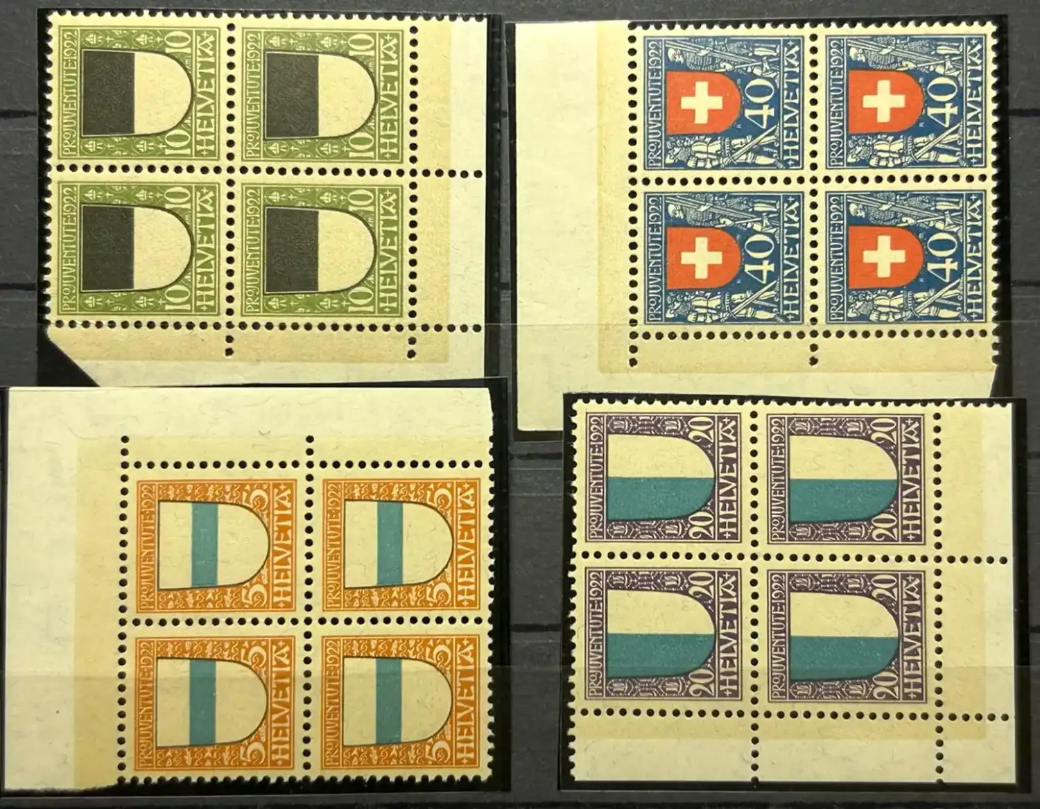 Switzerland 1922 Pro Juventute - Canton coat of arms, Swiss coat of arms (Zug, Fribourg, Lucerne, Switzerland), Michel 175-178. Blocks of 4. MNH(**) Switzerland 1922 Pro Juventute - Canton coat of arms, Swiss coat of arms (Zug, Fribourg, Lucerne, Switzerland), Michel 175-178. Blocks of 4. MNH(**)
