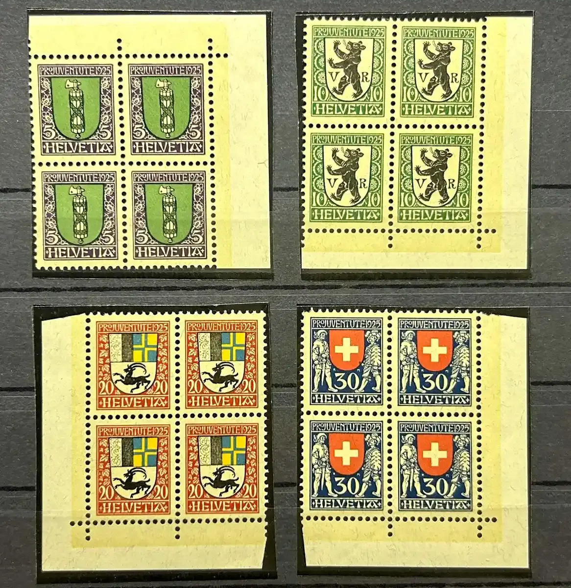 Switzerland 1925 Pro Juventute - Canton coat of arms, Swiss coat of arms (St. Gallen, Appenzell Ausserrhoden, Graubünden, Switzerland), Michel 214-217. Marginal blocks of 4. MNH(**) Switzerland 1925 Pro Juventute - Canton coat of arms, Swiss coat of arms (St. Gallen, Appenzell Ausserrhoden, Graubünden, Switzerland), Michel 214-217. Marginal blocks of 4. MNH(**)