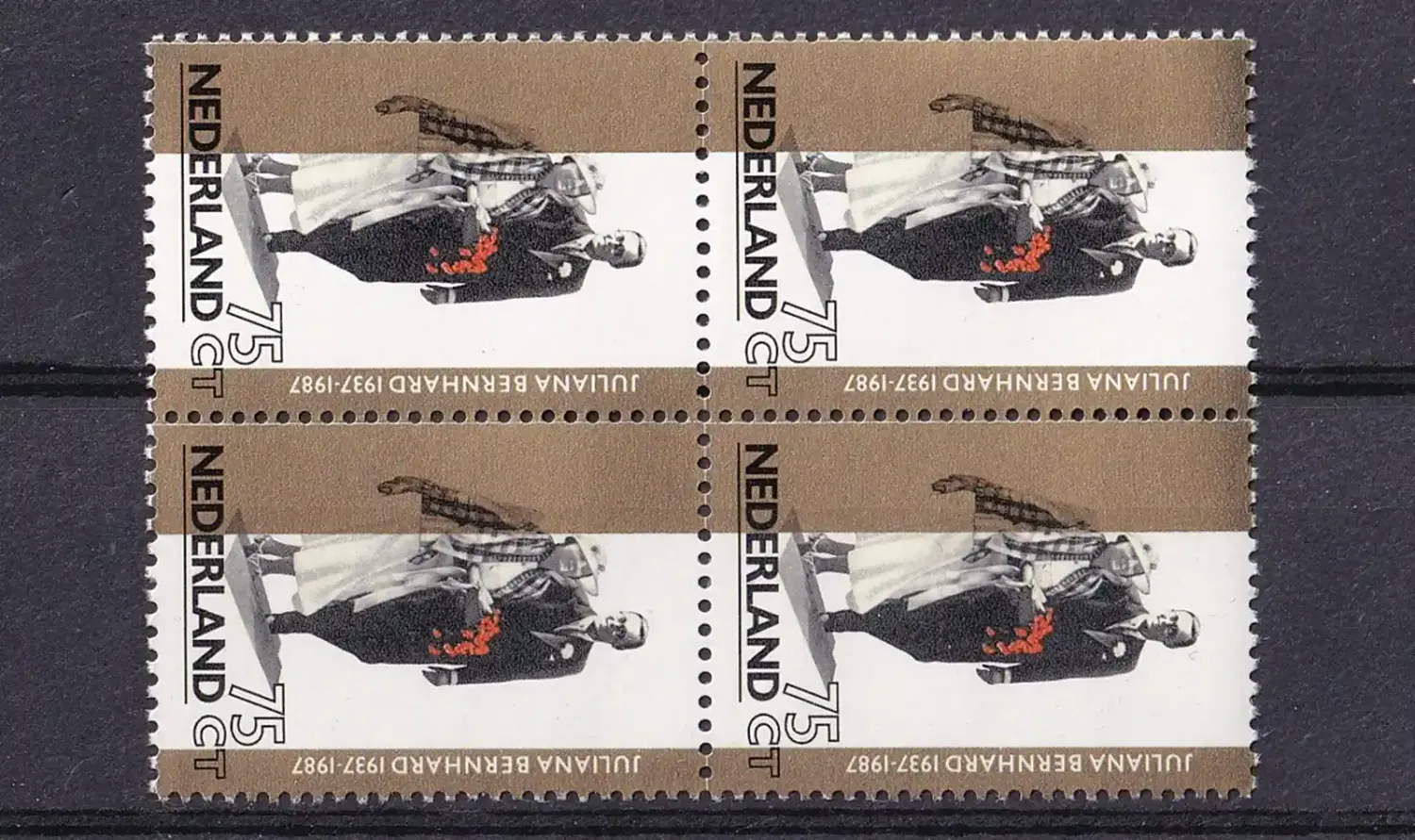 Netherlands 1987 Golden Wedding of Queen Juliana and Prince Bernhard. MNH(**) Netherlands 1987 Golden Wedding of Queen Juliana and Prince Bernhard. MNH(**)