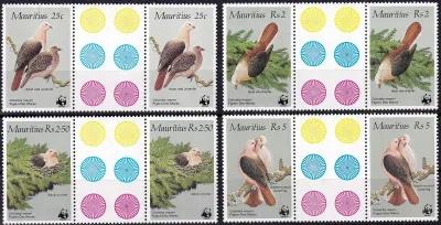 Mauritius 1985 Global Conservation (WWF) - Pink Pigeon Birds (Gutter Pairs). MNH(**) Mauritius 1985 Global Conservation (WWF) - Pink Pigeon Birds (Gutter Pairs). MNH(**)