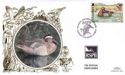 Guernsey 2001 Birds Silk FDC Guernsey 2001 Birds Silk FDC